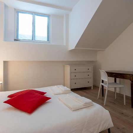City Centre Apartment - 10 Minutes To Duomo - Free Wifi E Netflix Milán Exteriér fotografie